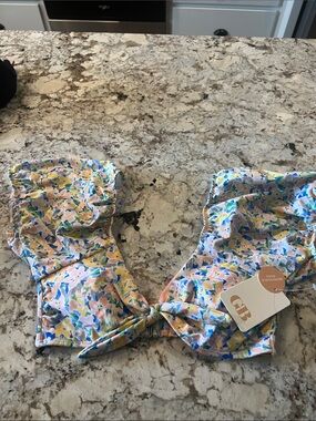 Gianni Bini Pastel Floral Swim Top - Pink, Blue, Yellow Size medium